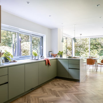 Kitchen dining room