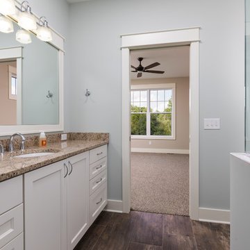 The Oakcrest - Master Bathroom