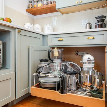 Grey Shaker Kitchen with Cherry Open Shelves