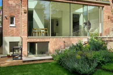 Exterior home photo in London
