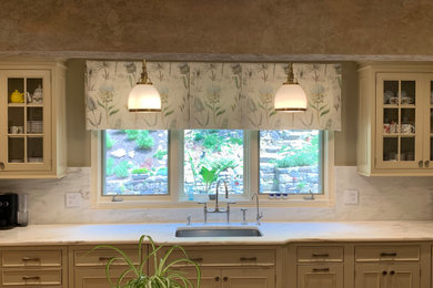 Kitchen - kitchen idea in New York