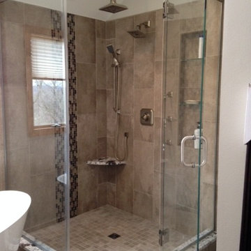 Large Shower - Vertical Deco Strip