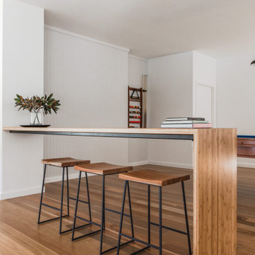 Broughton Village, Foxground