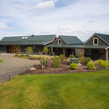 Bald Peak Vineyard Home