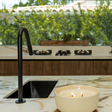 ✨ Design, Functionality, and Style in One Kitchen