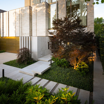 Uber Modern Backyard