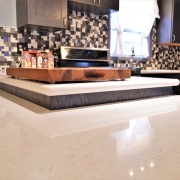 Niles, MI. BaileyTown USA Select. Rustic Grey Oak Kitchen