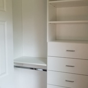 Master Bedroom Reach In Closet