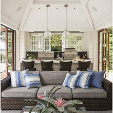 Outdoor kitchen/Pool house