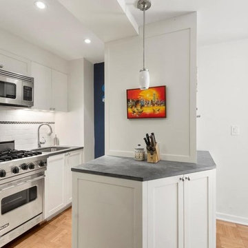 Kitchen Design - Compact Cosmopolitan | New York, NY