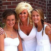 Lori Vesely's photo