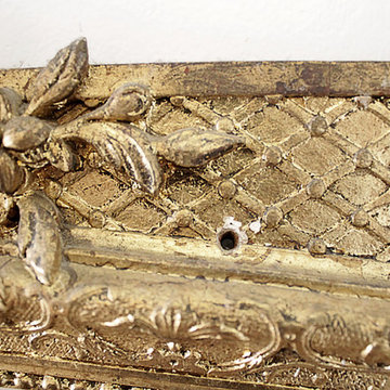 Early 20th Century Louis Philippe Style Giltwood Mirror with Clamshell Carvings
