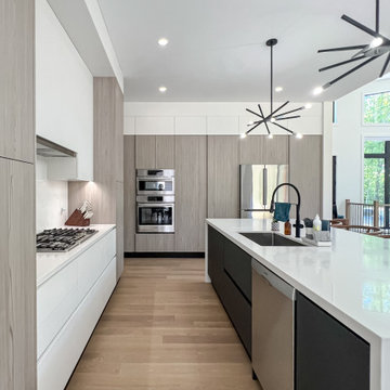 Grey Pine Modern Kitchen: Tiny, ON