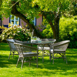 Georgia Garden - Victoria dining table and Emma chair - Outdoor Dining Sets
