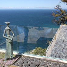 Glass railing