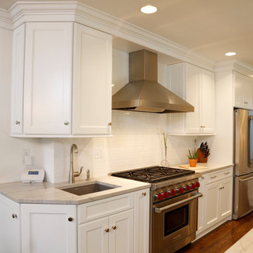 Fabulously appointed gourmet kitchen