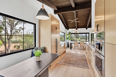 Inspiration for a large contemporary kitchen remodel in San Diego