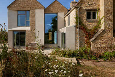 Inspiration for a modern house exterior in Oxfordshire.