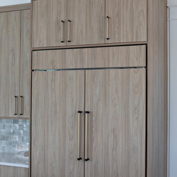 Milano - Olmo Miele-Kitchen + Milano - Bright White Ultra Matte-Butlers Pantry
