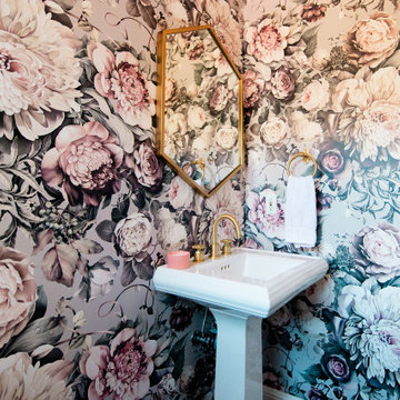 Alberta Ave: Powder Room