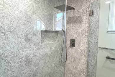 Minimalist bathroom photo