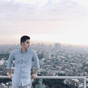Loyd Bryan Aradas foto