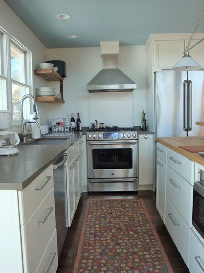 24 Dramatic Kitchen Makeovers  User Before/After