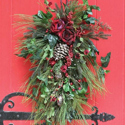 Auld Edinburgh Swag - Decorative Accents