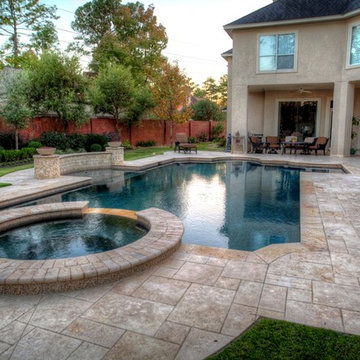 Grecian / Roman style pool 2 with spa - leh