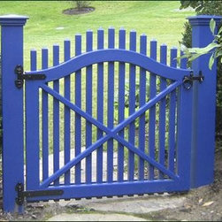 Cellular Vinyl Blue Chestnut Hill Walk Gate - Outdoor Products