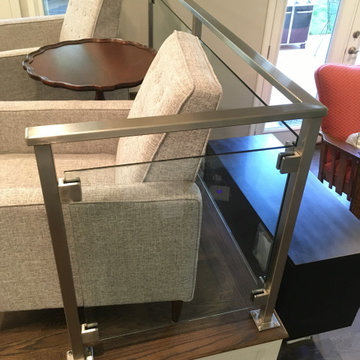 Stainless Steel and Glass Panel Railing