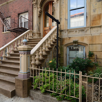 Majestic triplex home in circa 1858 townhouse