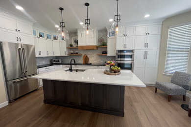 Kitchen - kitchen idea in Denver