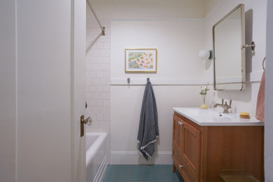 Bathroom - craftsman bathroom idea in San Francisco