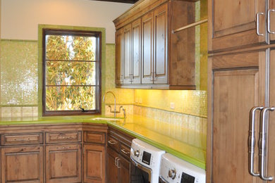 Inspiration for a timeless laundry room remodel in Las Vegas