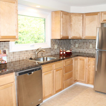 Staging: Sutton Drive, Cicero, NY