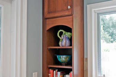 Inspiration for a transitional kitchen remodel in Orlando