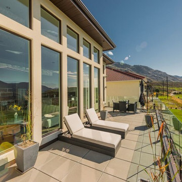 Visao Court Kamloops, BC - Modern Tuscan Interpretation