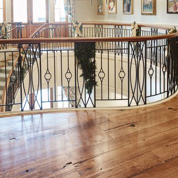 Main Entrance Hall - Upstairs Detail
