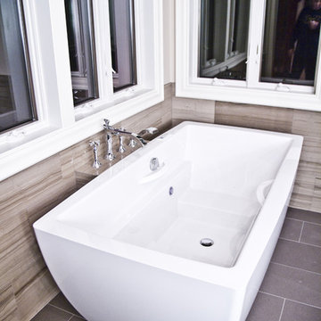 Minimal Modern Bath & Vanity