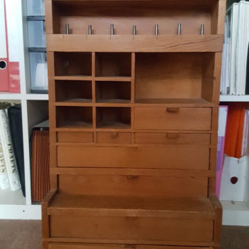 Dressmaking cabinet