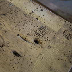 Ontario Barnwood Distressing Kept - Table Tops And Bases