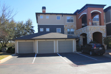 Example of an exterior home design in Austin