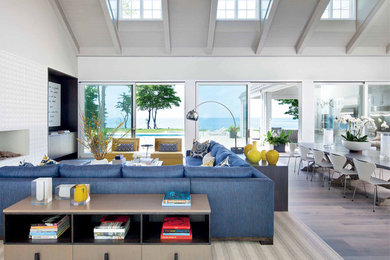 Example of a living room design in Chicago