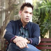 Thaveep Toong Apple's photo