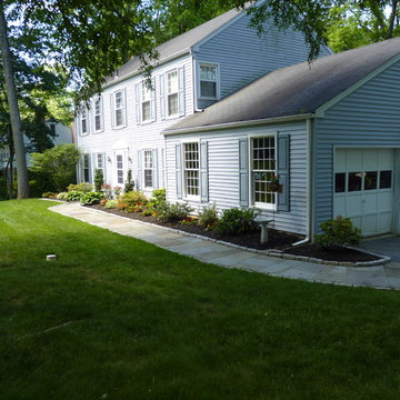Flagstone Walk with cobblestone edging and landscaping - Paoli, PA