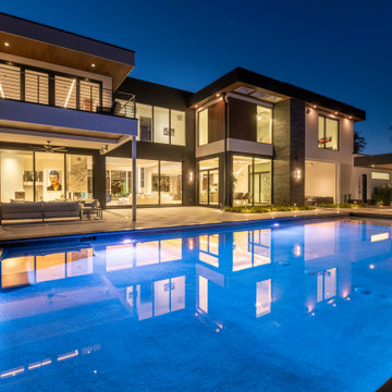 Modern Hillside Oasis