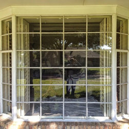 Bay Windows before replacement - Windows