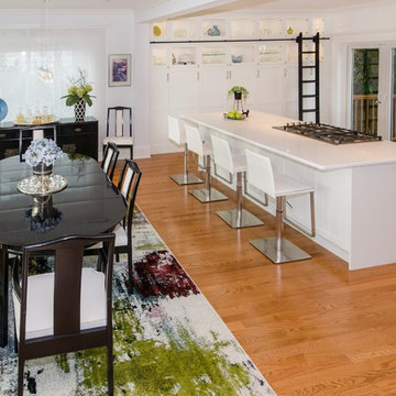 Black & White Contemporary Home