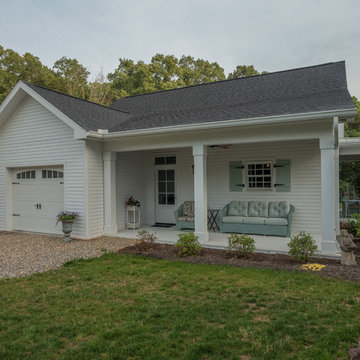 Lenoir City Main House + Guest House